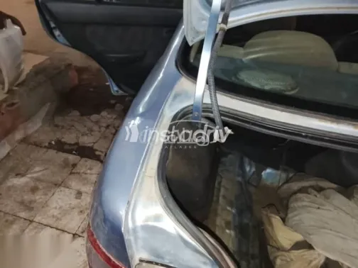 هيونداي اكسنت 2000 أزرق غامق مستعملة للبيع - 9