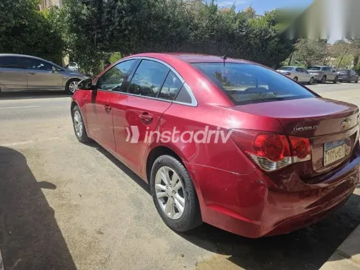 شيفروليه كروز 2015 أحمر مستعملة للبيع - 4