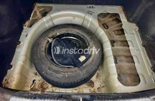 هيونداي اكسنت RB 2017 فضي مستعملة للبيع - 8