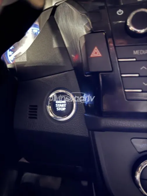 تويوتا كورولا 2014 فضي مستعملة للبيع - 7