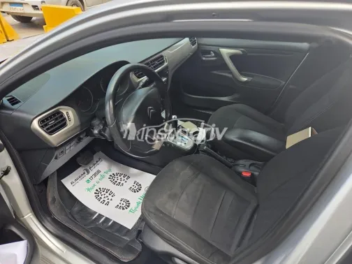 سيتروين سي اليزيه 2016 أبيض مستعملة للبيع - 2