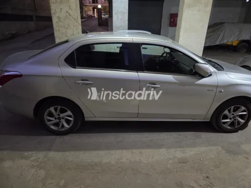 سيتروين سي اليزيه 2016 أبيض مستعملة للبيع - 8