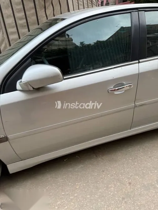 اوبل فيكترا 2008 فضي مستعملة للبيع - 5