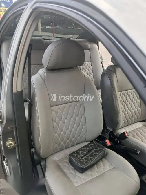 شيفروليه افيو 2013 رمادي مستعملة للبيع - 7