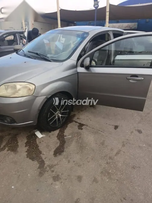 شيفروليه افيو 2013 رمادي مستعملة للبيع - 8