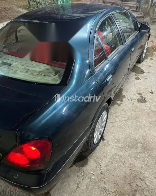 نيسان صنى 2008 أزرق غامق مستعملة للبيع - 1