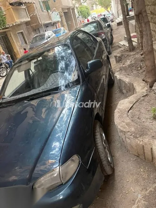 هيونداي اكسنت 1999 أزرق غامق مستعملة للبيع - 2