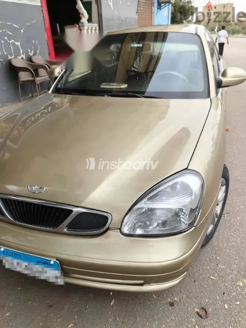 دايو نوبيرا 2002 ذهبي مستعملة للبيع - 2