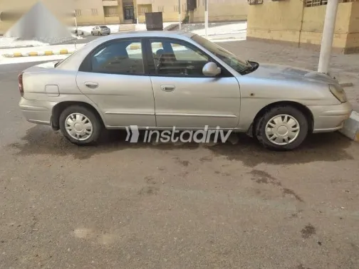 دايو نوبيرا 2003 فضي مستعملة للبيع - 2