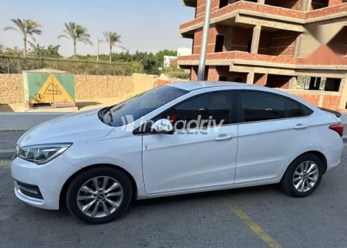 شيرى اريزو 3 2022 أبيض مستعملة للبيع - 3