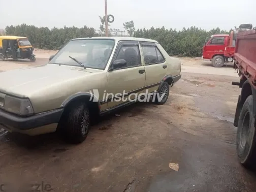 فيات شاهين 2001 ذهبي مستعملة للبيع - 2