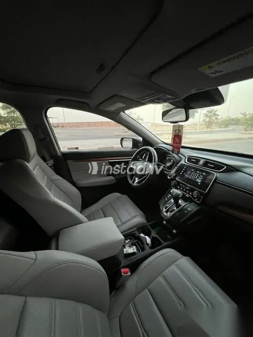 Honda CRV 2021 Silver Used for Sale - 9