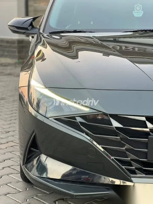 هيونداي افانتي 2021 رمادي مستعملة للبيع - 5