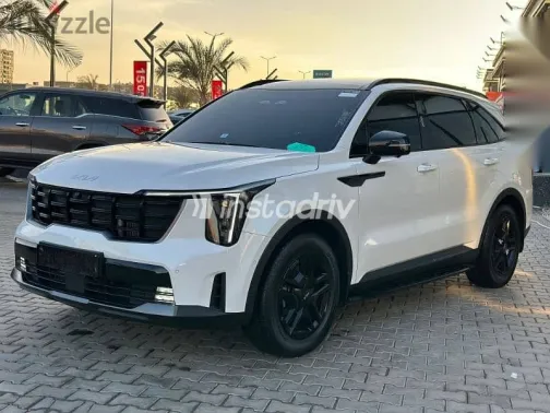 Kia Sorento 2025 White Used for Sale - 3