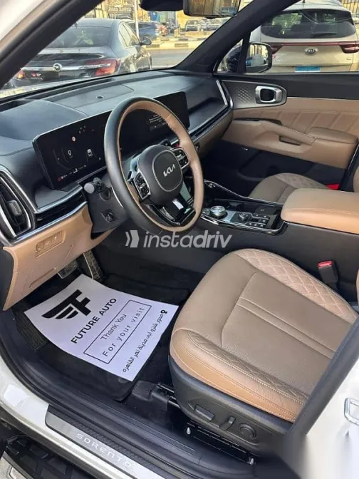 Kia Sorento 2025 White Used for Sale - 9
