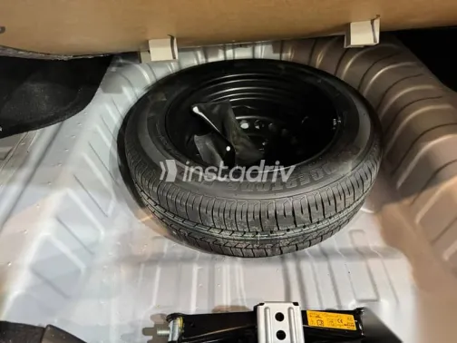 نيسان صنى 2026 فضي جديدة للبيع - 7