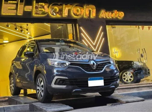 Renault Captur 2019 Gray Used for Sale - 1