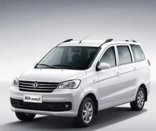 دونج فنج بوكس 2022 أبيض مستعملة للبيع