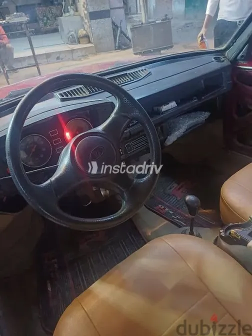 فيات 128 1971 أحمر مستعملة للبيع - 3