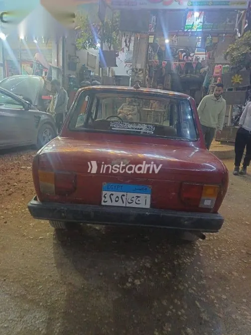 فيات 128 1971 أحمر مستعملة للبيع - 5