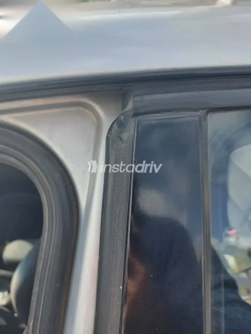 فولكس فاغن باسات 1999 فضي مستعملة للبيع - 3