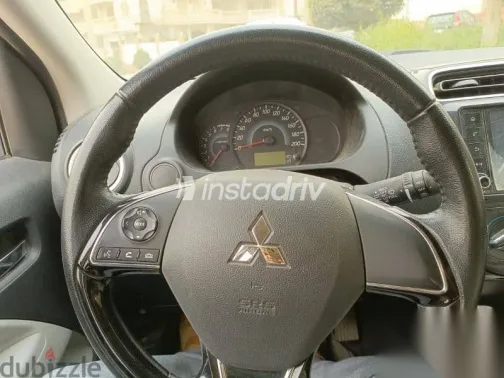 ميتسوبيشي ميراج 2024 فضي مستعملة للبيع - 6