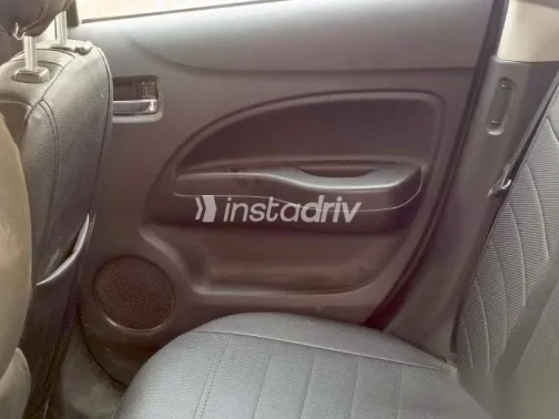 ميتسوبيشي ميراج 2024 فضي مستعملة للبيع - 10