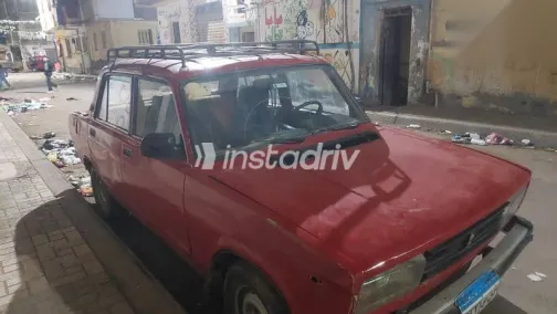 لادا 2105 1987 أحمر مستعملة للبيع - 1