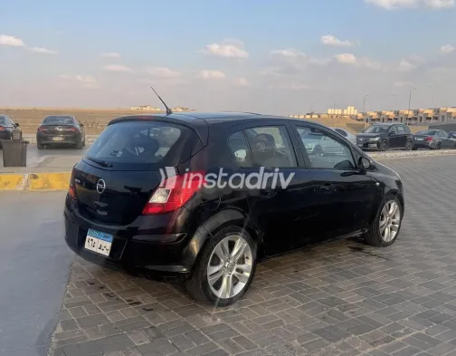 اوبل كورسا 2014 أسود مستعملة للبيع - 1