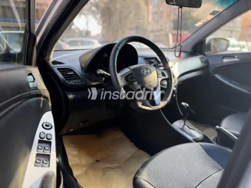 هيونداي اكسنت RB 2025 فضي مستعملة للبيع - 8