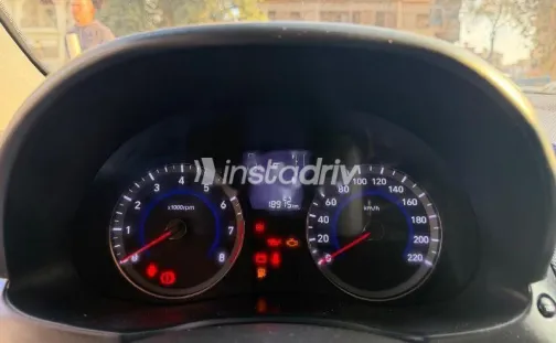 هيونداي اكسنت RB 2025 فضي مستعملة للبيع - 9