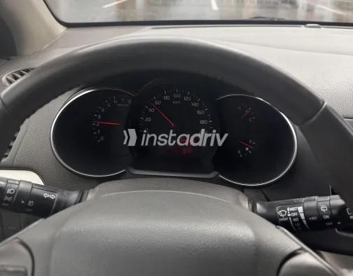 Kia Picanto 2016 White Used for Sale - 5