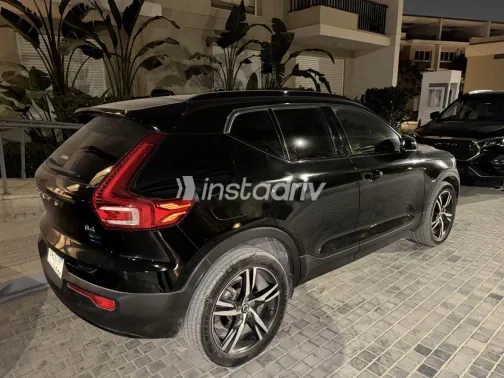 Volvo XC 40 2022 White Used for Sale - 1