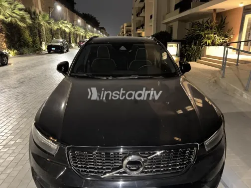 Volvo XC 40 2022 White Used for Sale - 5