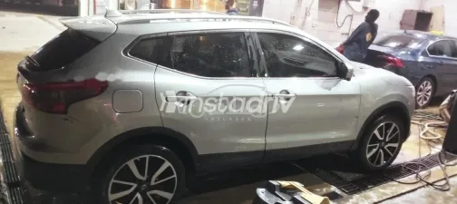 نيسان قشقاي 2017 أبيض مستعملة للبيع - 1