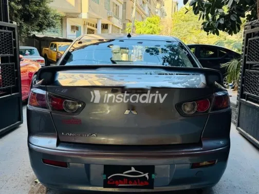 ميتسوبيشي لانسر 2015 رمادي مستعملة للبيع - 3