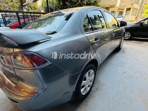 ميتسوبيشي لانسر 2015 رمادي مستعملة للبيع - 5