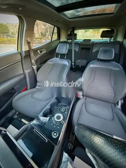 كيا سبورتاج 2022 ذهبي مستعملة للبيع - 8