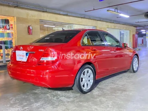 مرسيدس C 180 2013 أحمر مستعملة للبيع - 7