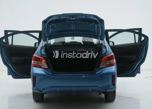 ميتسوبيشي اتراج 2023 أزرق غامق مستعملة للبيع - 6