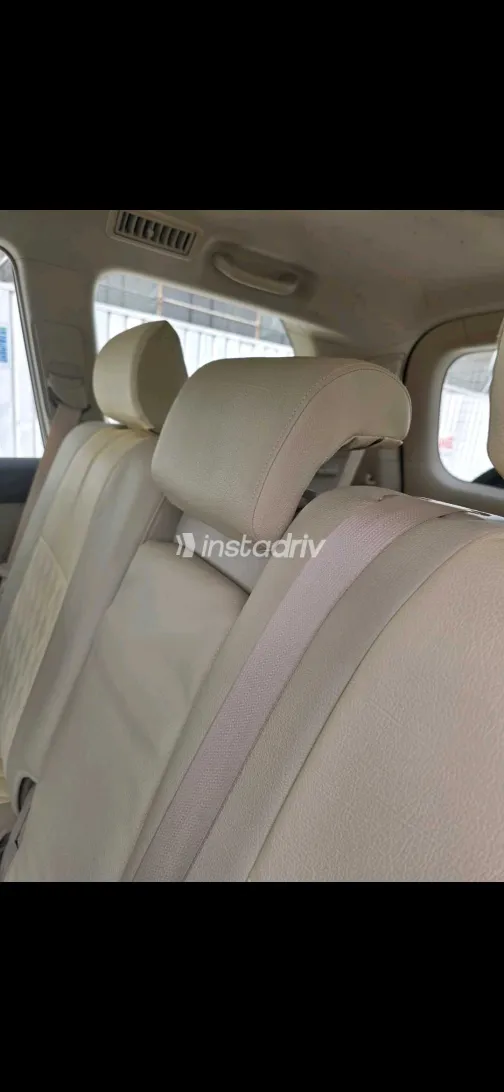 تويوتا برادو 2023 أبيض مستعملة للبيع - 6