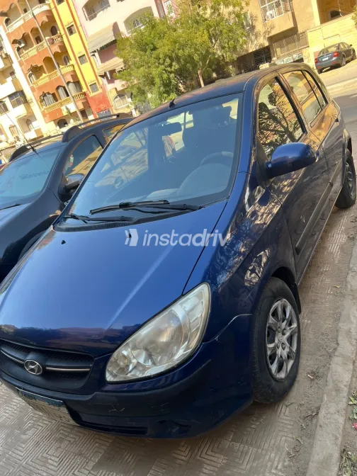 هيونداي جيتز 2009 أبيض مستعملة للبيع - 2