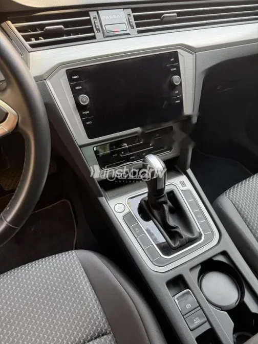 فولكس فاغن باسات 2022 أبيض مستعملة للبيع - 10