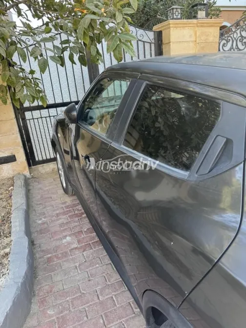 نيسان جوك 2013 موكا مستعملة للبيع - 5