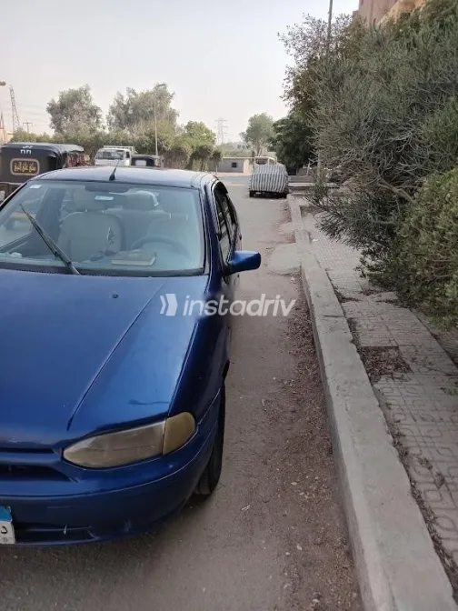 فيات سينا 2001 أزرق مستعملة للبيع - 2