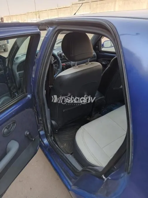 فيات سينا 2001 أزرق مستعملة للبيع - 10