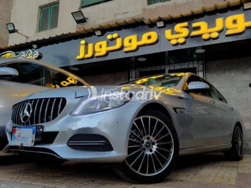 Mercedes C 180 2015 Silver Used for Sale - 4