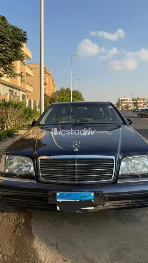 مرسيدس S 500 1996 أزرق غامق مستعملة للبيع - 2