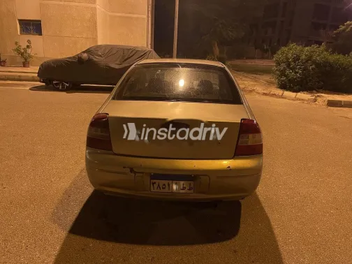 كيا شوما 1998 برونزي مستعملة للبيع - 5