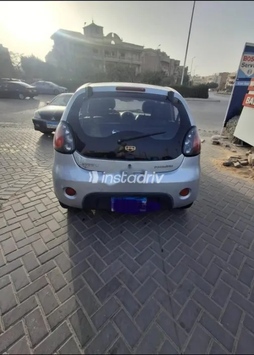 جيلي باندينو 2015 فضي مستعملة للبيع - 2